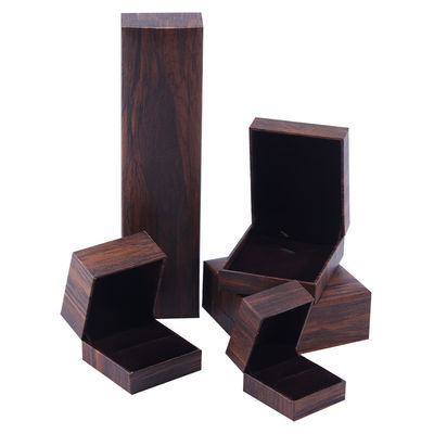 مصنوعة يدويًا من الورق المقوى البني البني الصندوق المجوهرات الصندوق المجوهرات القابل للتخصيص