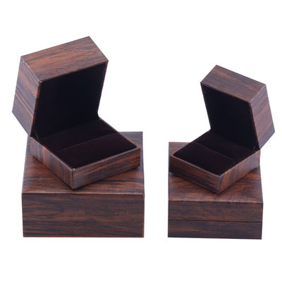 مصنوعة يدويًا من الورق المقوى البني البني الصندوق المجوهرات الصندوق المجوهرات القابل للتخصيص