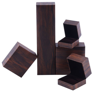 مصنوعة يدويًا من الورق المقوى البني البني الصندوق المجوهرات الصندوق المجوهرات القابل للتخصيص