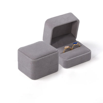مربع أخضر داكن مخملي مجوهرات خاتم زواج التعبئة والتغليف صندوق مجوهرات
